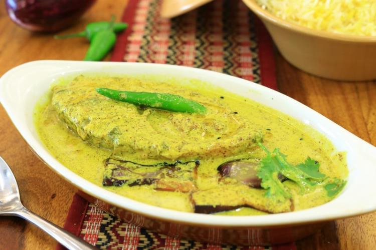 Yalangochlar oldida striptiz Rossiyalik hamshiralarning seks partiyasi